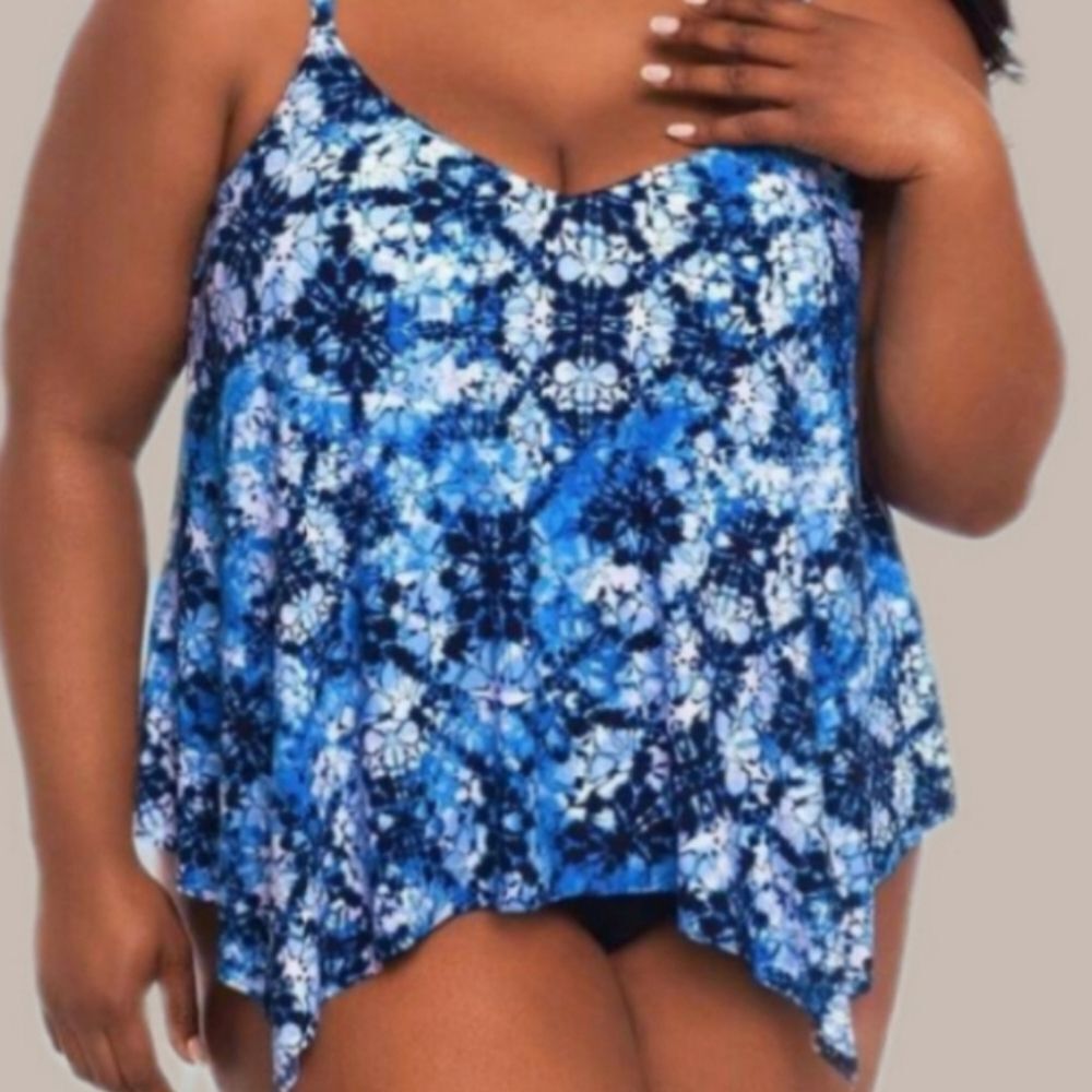 Plus size! Slimming Handkerchief IKAT Print Tankini Swim Top Blue And White